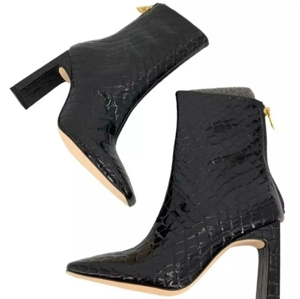 Good American Croc Embossed Boots 9.5
